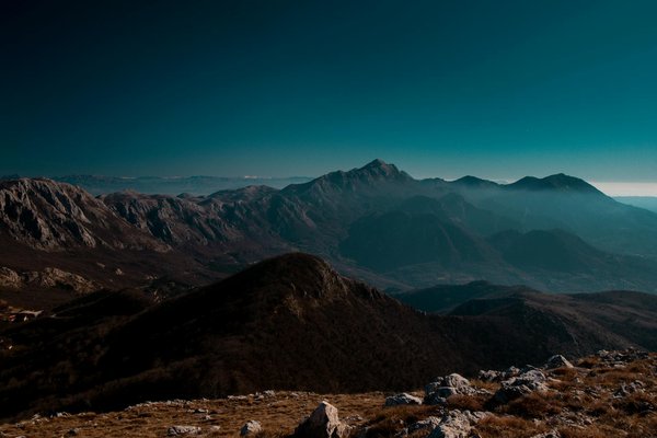 Comment planifier une aventure en rafting sur le fleuve Colorado, États-Unis : saisons, équipements et conseils de sécurité ?